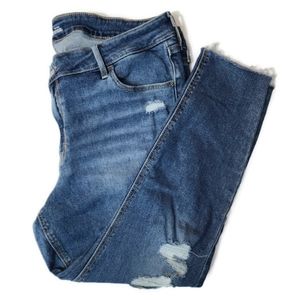 Old Navy Rockstar Mid-Rise Super Skinny Distressed Jeans Size 18
